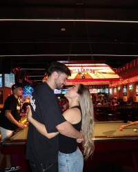 伟德Bevictor官网-大秀恩爱！泽卡祝福妻子生日：昨天、今天和永远快乐