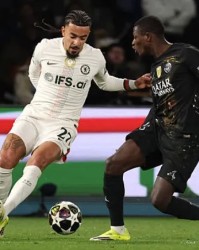 伟德平台-古斯托本场数据：1粒进球，2次抢断，6夺回球权，对抗11胜8