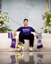 官方：安养FC正式签下前中超外援后卫权敬原